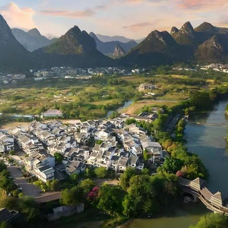 Serene Vale Inn Guilin-Free One Way Pick Up Service To High-Speed Railway Station For 2 Nights Exterior foto
