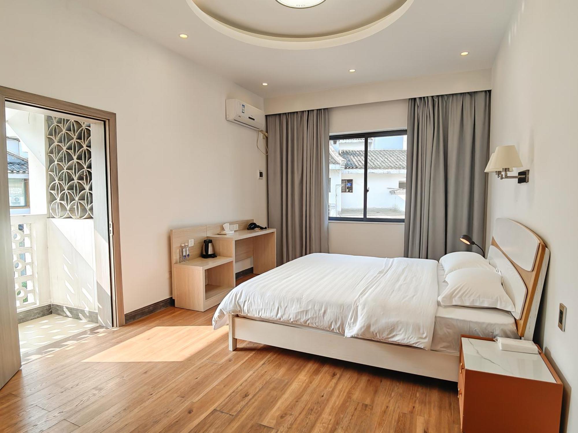 Serene Vale Inn Guilin-Free One Way Pick Up Service To High-Speed Railway Station For 2 Nights Exterior foto